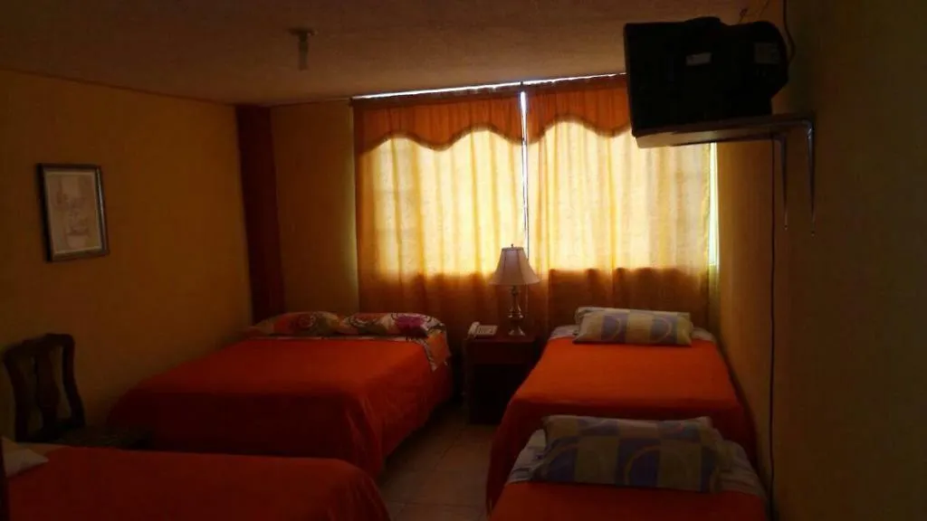 Hostal Juan Maria Quito 0*,